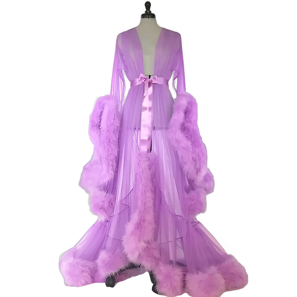 Robe longue en mesh à manches flamboyantes