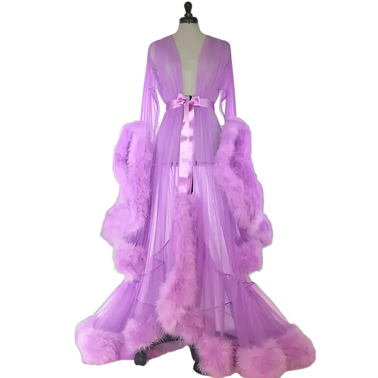 Robe longue en mesh à manches flamboyantes