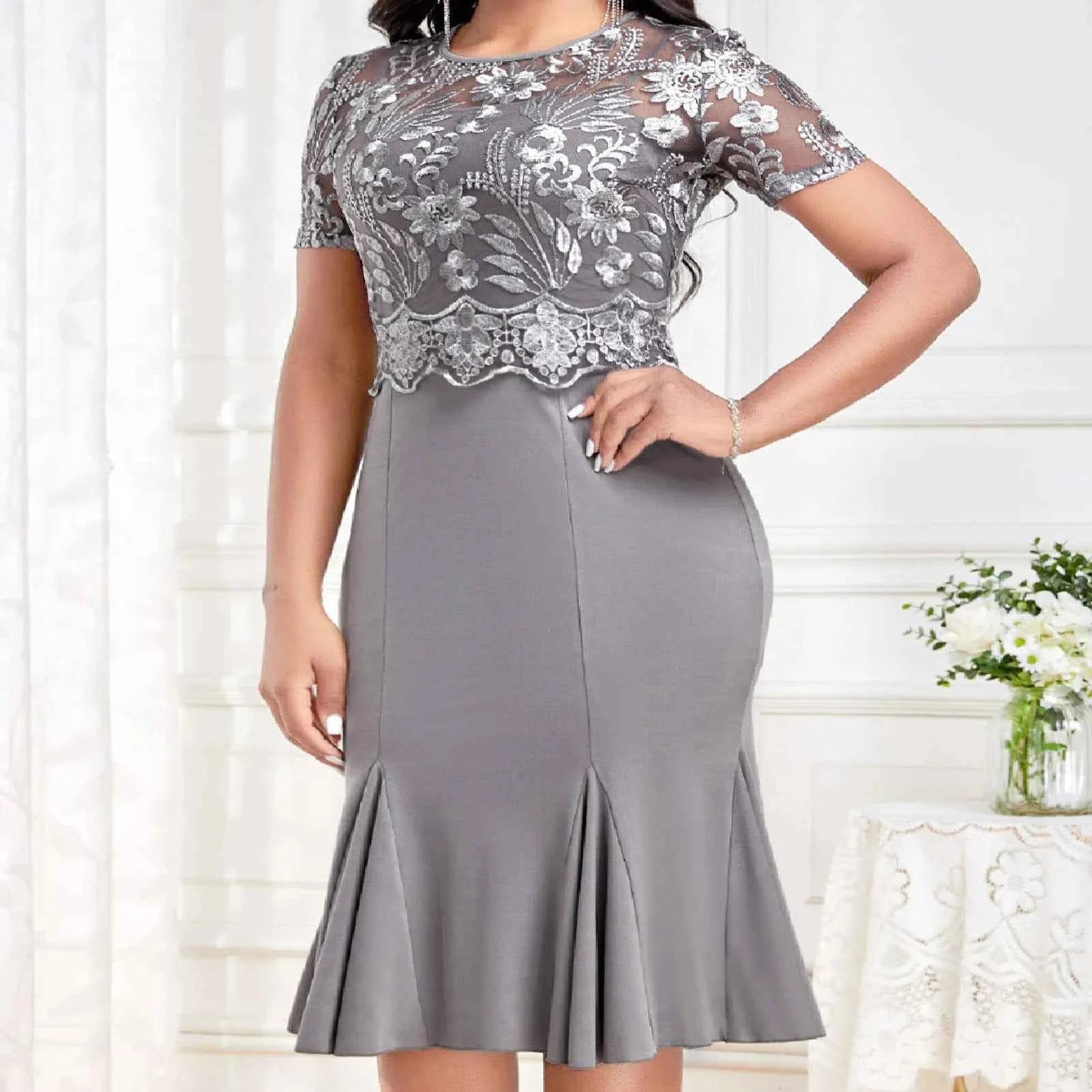 Robe de soirée grande taille à manches courtes