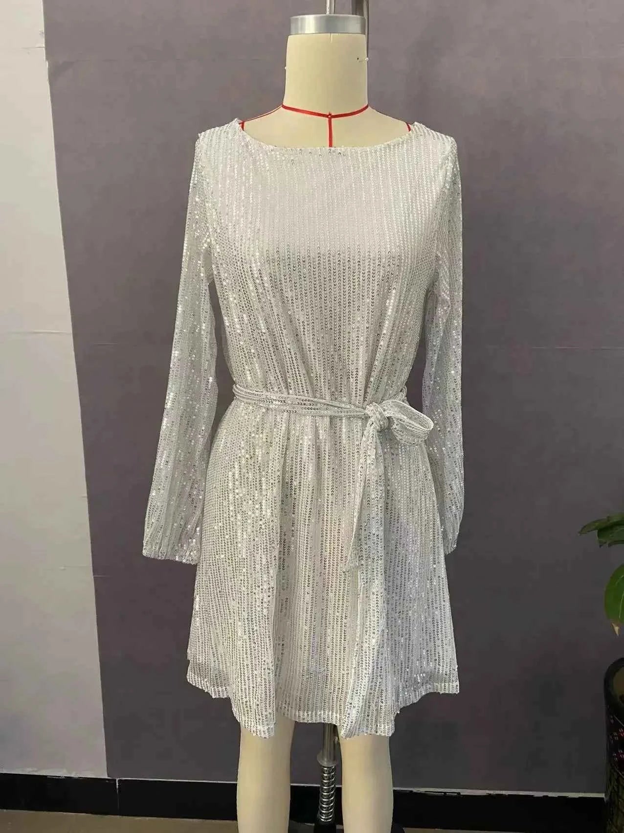 Robe à Paillettes Élégante Femme 2025
