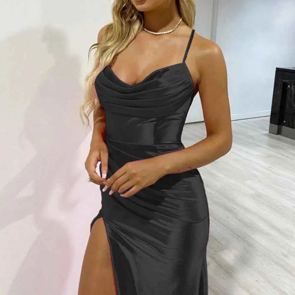 Robe Maxi Élégante à Dos Plissé